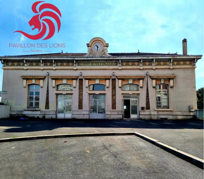 Le PAVILLON des LIONS à Choisy-le-Roi